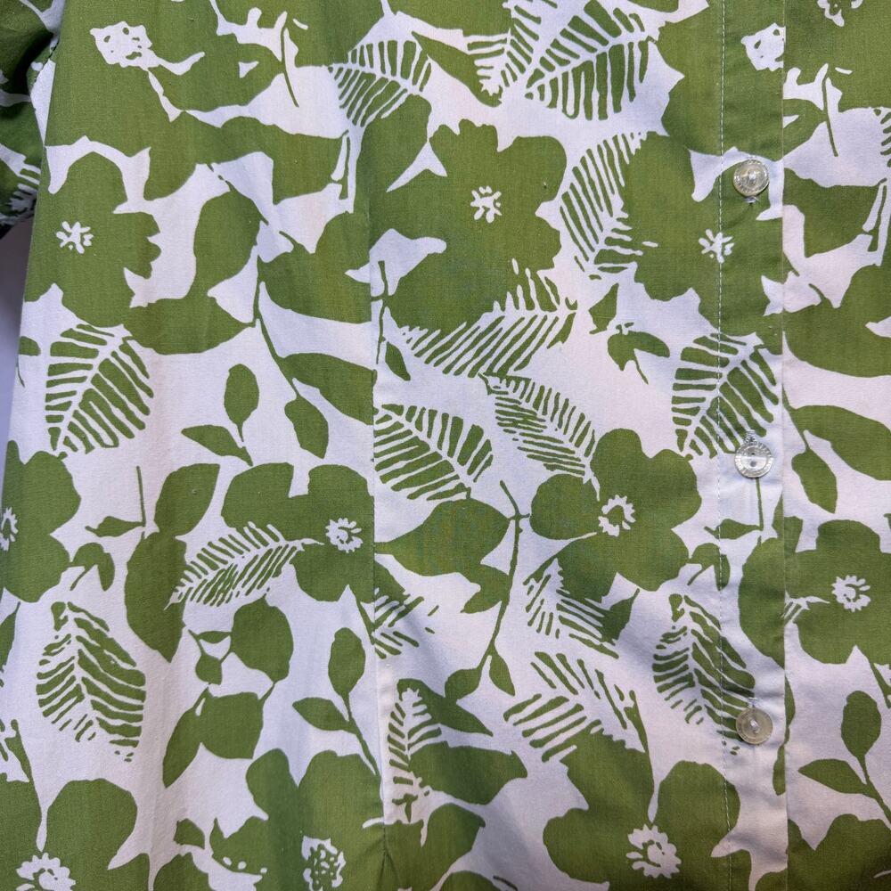 Basic Editions Women’s Floral
Print Short Sleeve Aloha Button Up Shirt Size XL - Picture 3 of 10